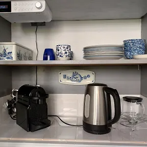 2* Bed & Breakfast West